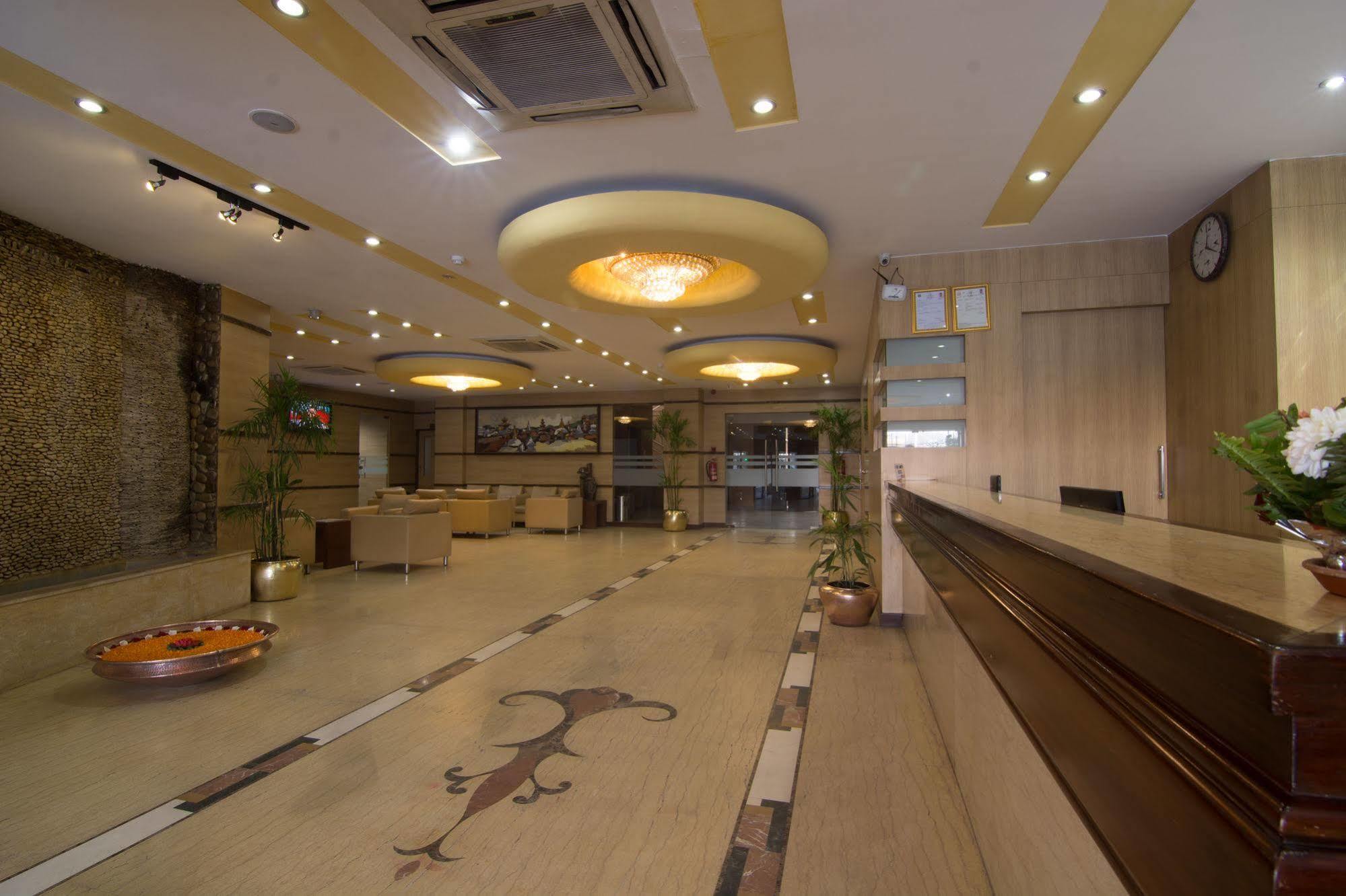 The Amadablam Hotel Kathmandu Exterior foto