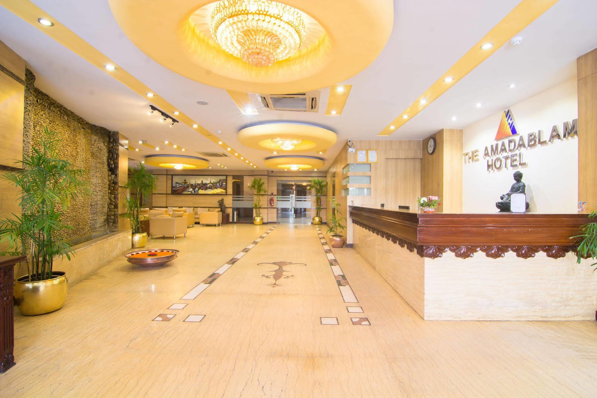 The Amadablam Hotel Kathmandu Exterior foto