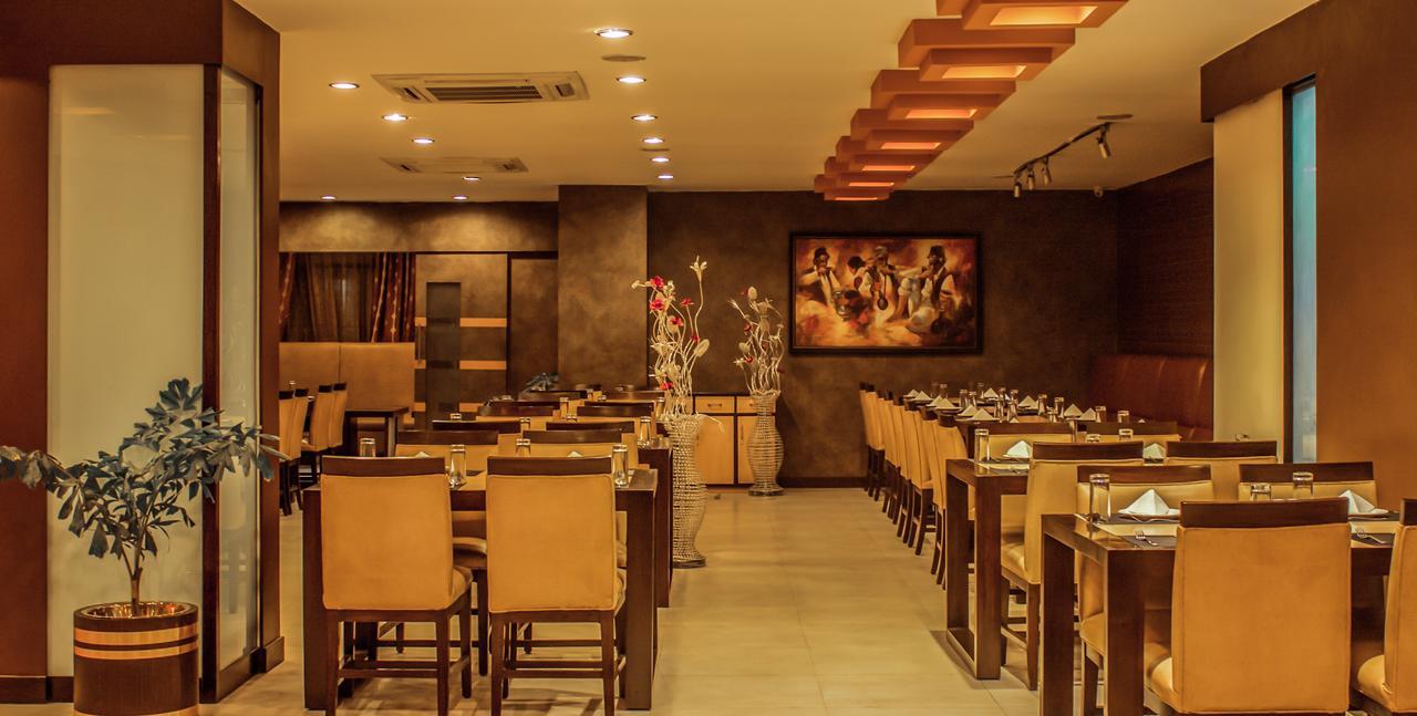 The Amadablam Hotel Kathmandu Exterior foto