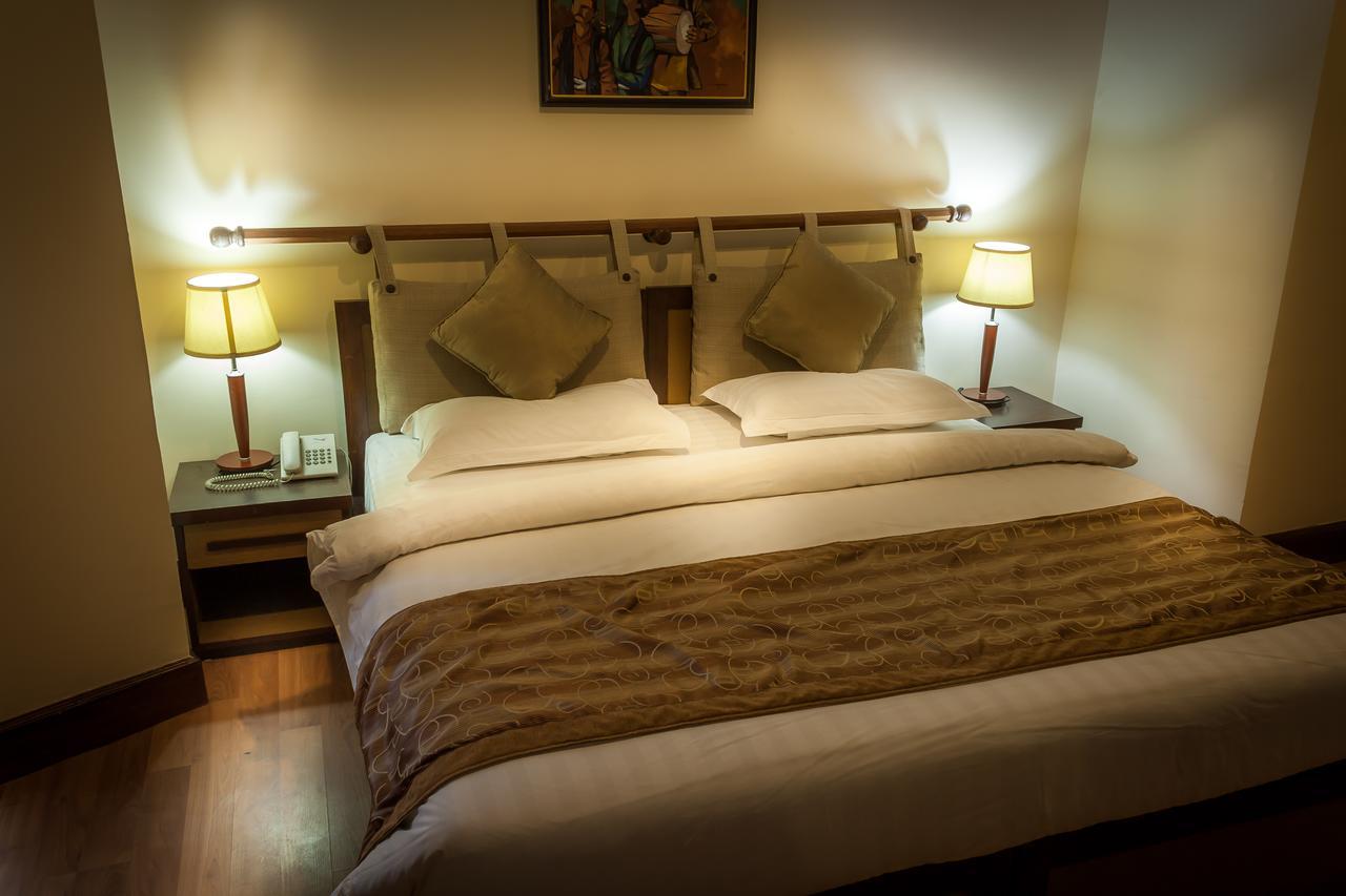 The Amadablam Hotel Kathmandu Exterior foto