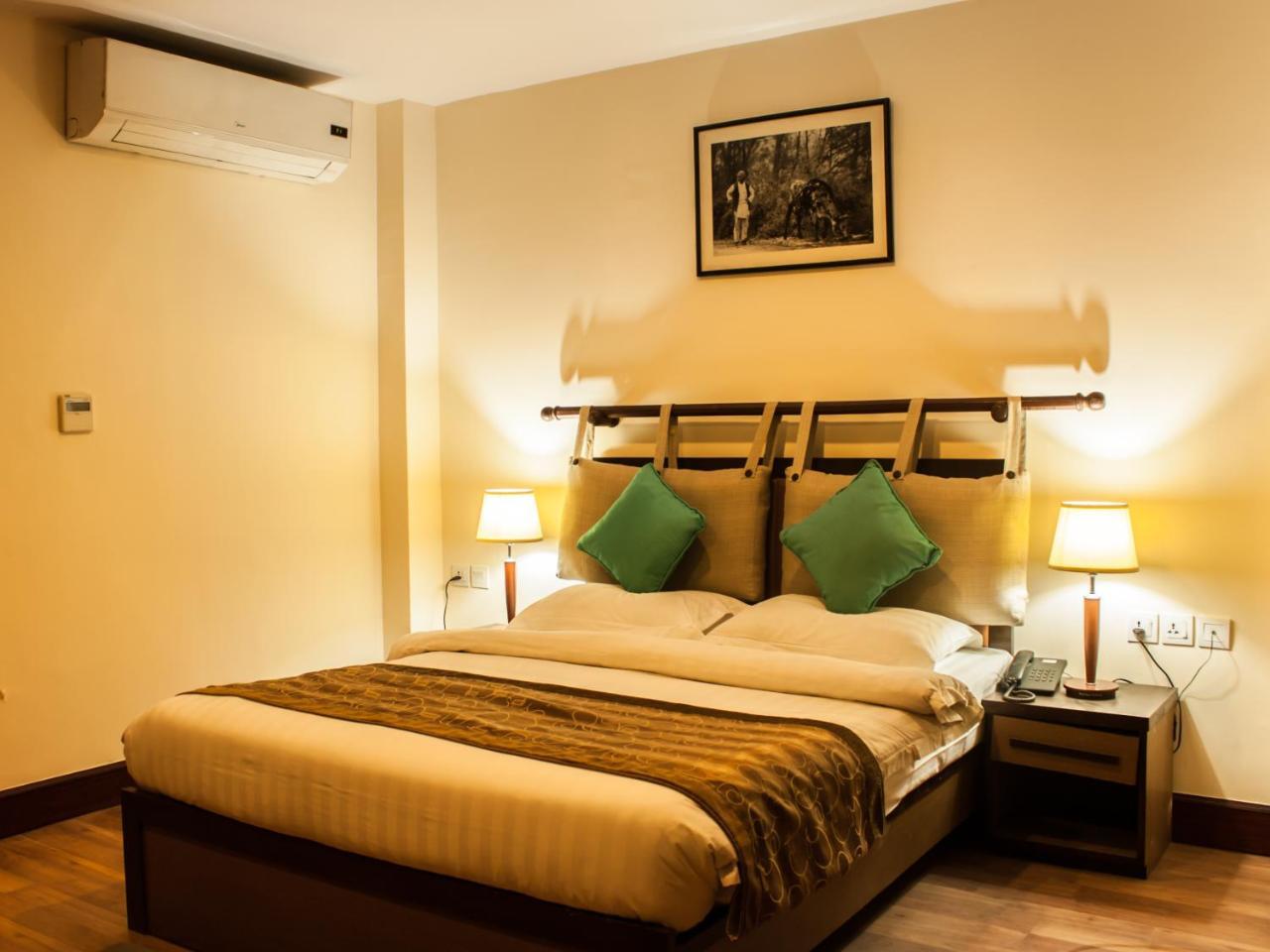 The Amadablam Hotel Kathmandu Exterior foto